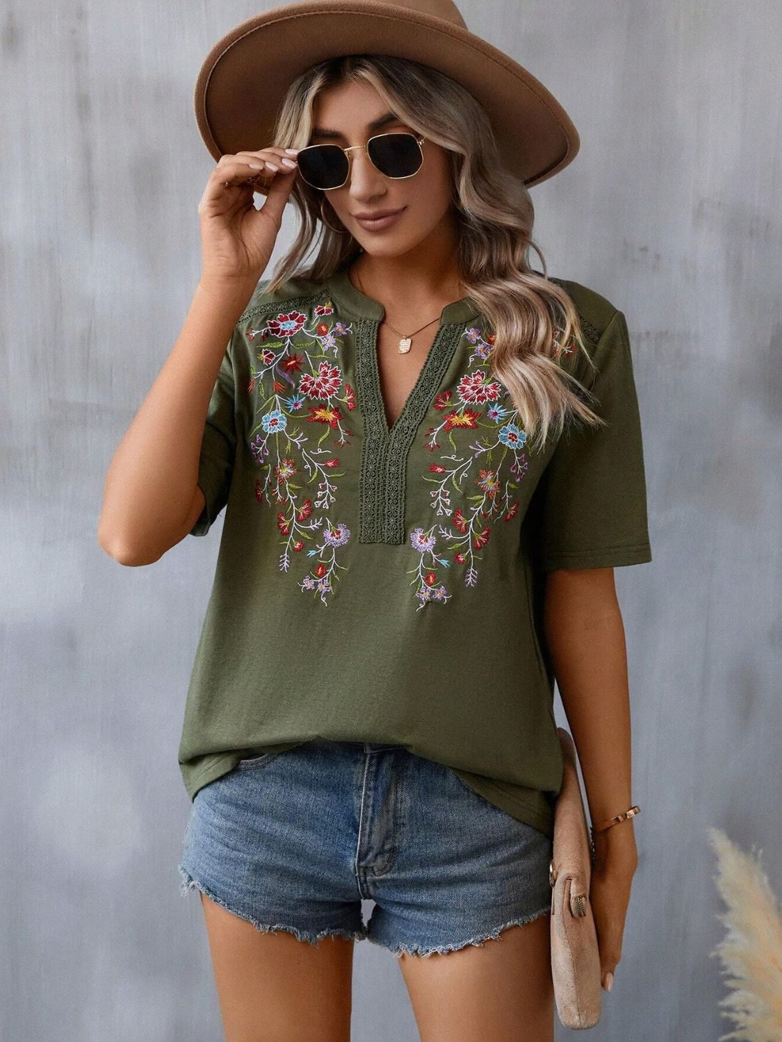 Embroidered Short Sleeve Blouse