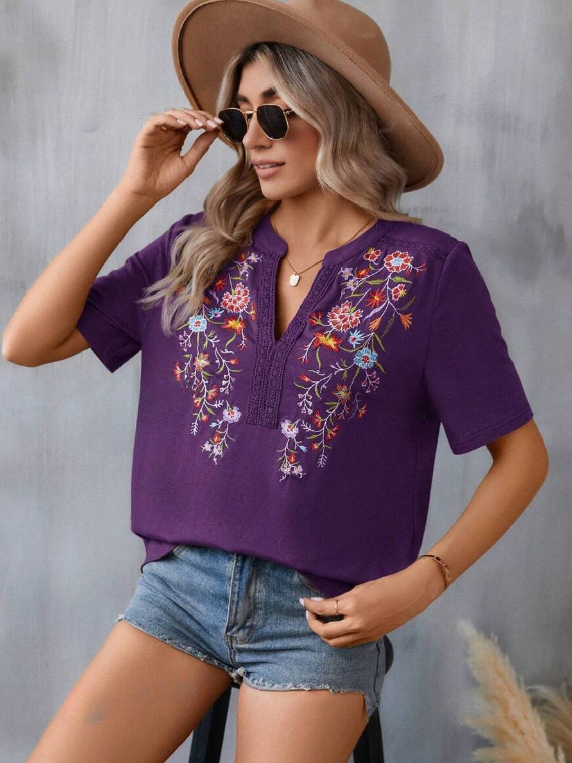 Embroidered Short Sleeve Blouse
