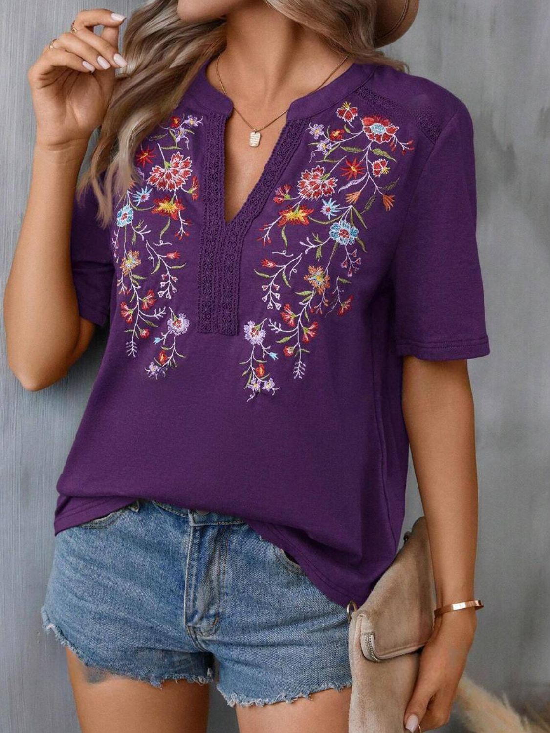 Embroidered Short Sleeve Blouse