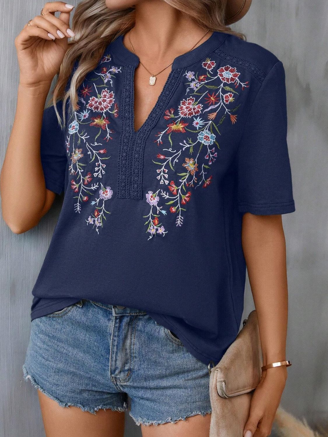 Embroidered Short Sleeve Blouse